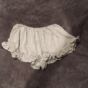 Hanger 221 grey and white flowy shorts